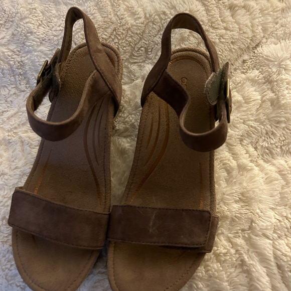 Suede wedges - Picture 2 of 2